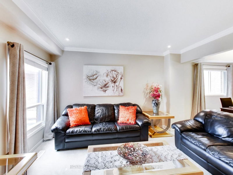 5786 Mersey St  Mississauga, L5V 1V8 | Image 5