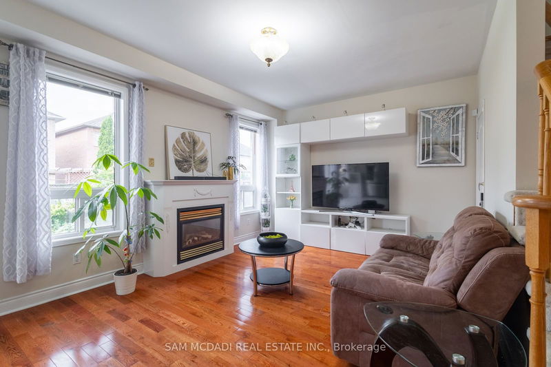 5562 Katy Gate  Mississauga, L5M 6M7 | Image 11