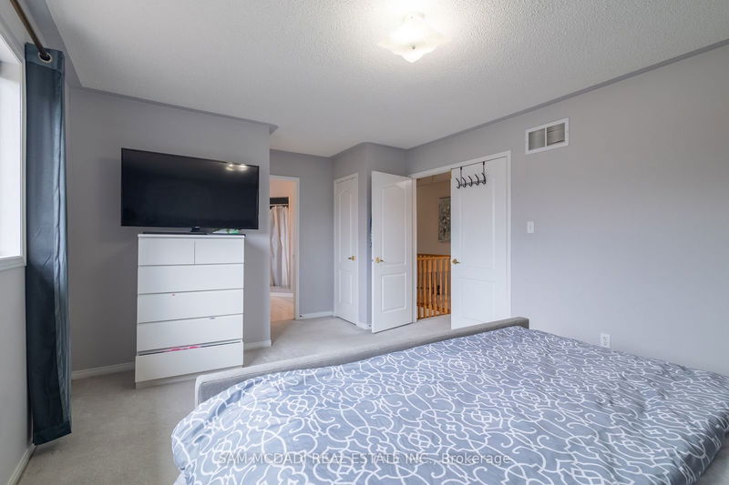 5562 Katy Gate  Mississauga, L5M 6M7 | Image 18