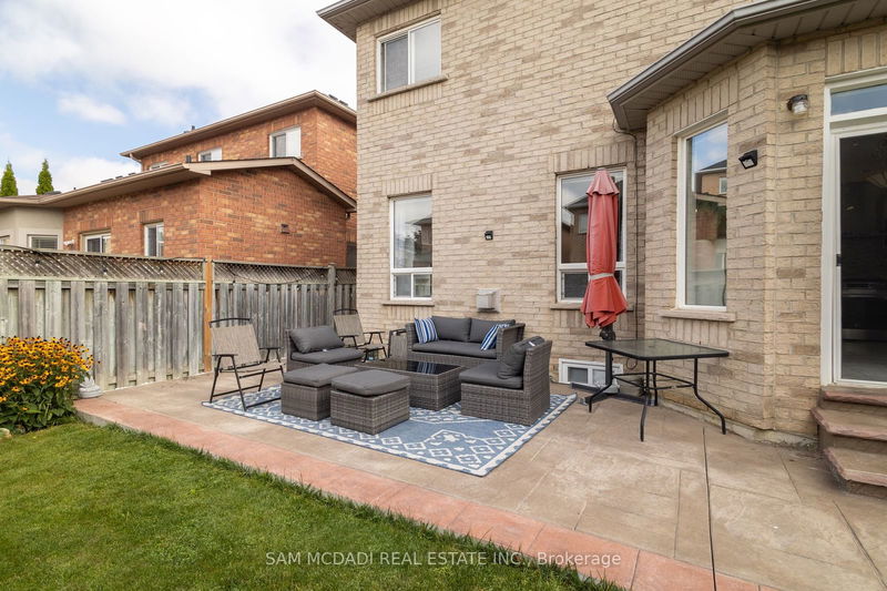 5562 Katy Gate  Mississauga, L5M 6M7 | Image 24