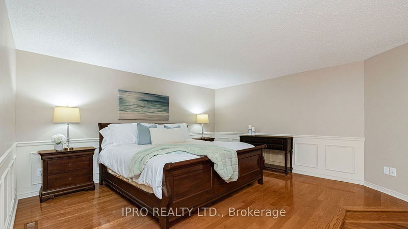 16 Grand Oaks Crt  Brampton, L6Z 3K7 | Image 24