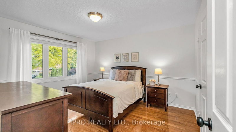 16 Grand Oaks Crt  Brampton, L6Z 3K7 | Image 27