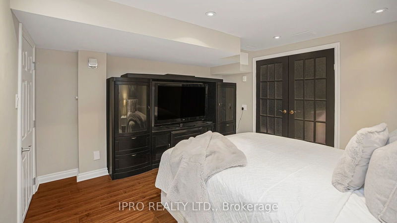 16 Grand Oaks Crt  Brampton, L6Z 3K7 | Image 28