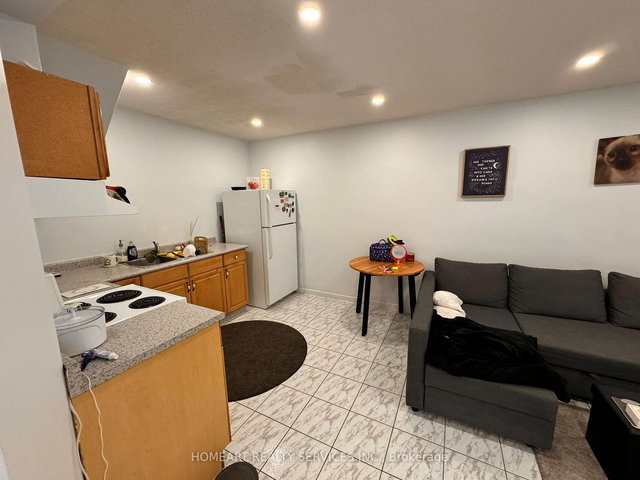 4 Dellbrook Crescent