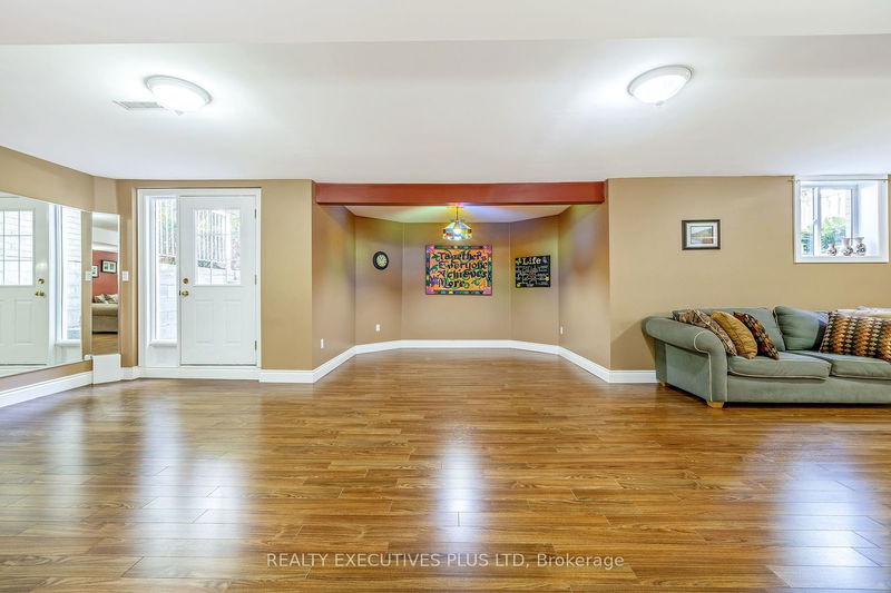 2547 Morrison Ave  Mississauga, L5C 3J6 | Image 27