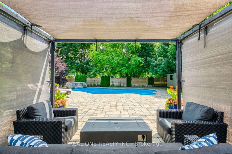 1386 Willowdown Rd  Oakville, L6L 1X3 | Image 36