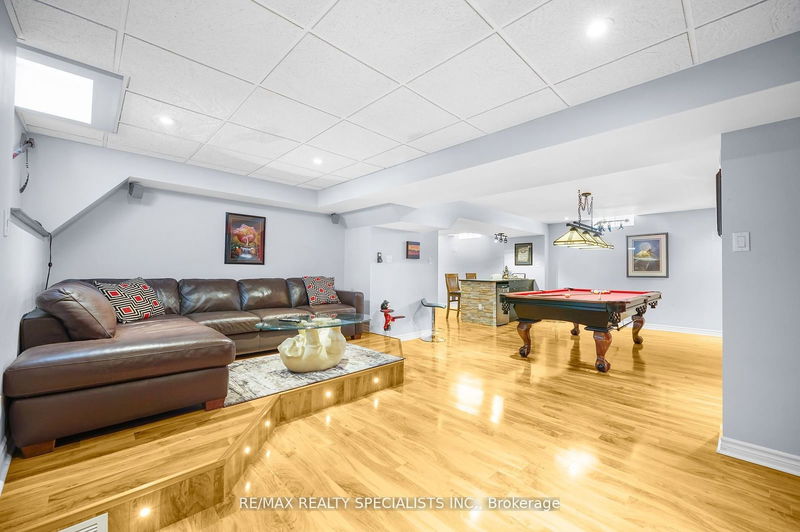 110 Pappain Cres  Brampton, L7A 3J7 | Image 30