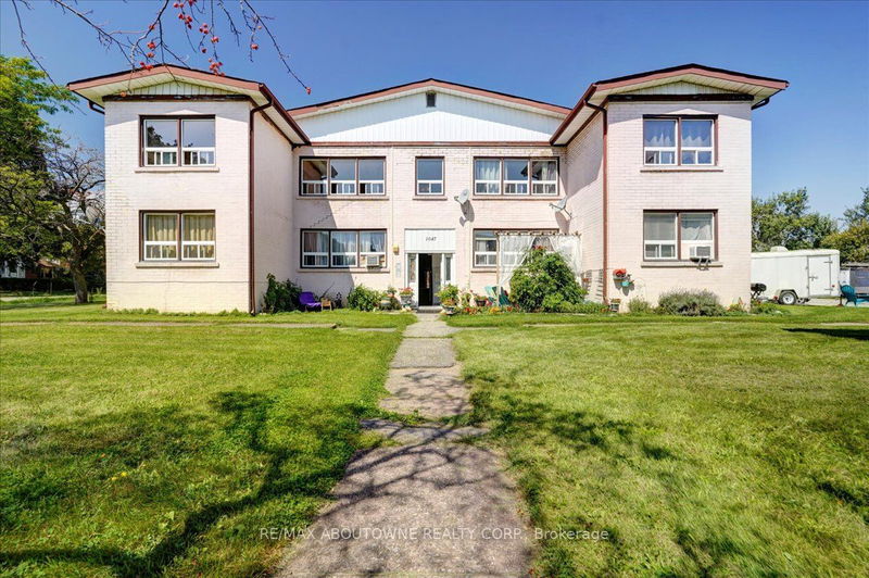 home for lease on 8-1047 Churchill Avenue E