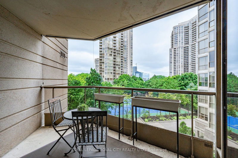  406 - 55 Kingsbridge Garden Circ  Mississauga, L5R 1Y1 | Image 31