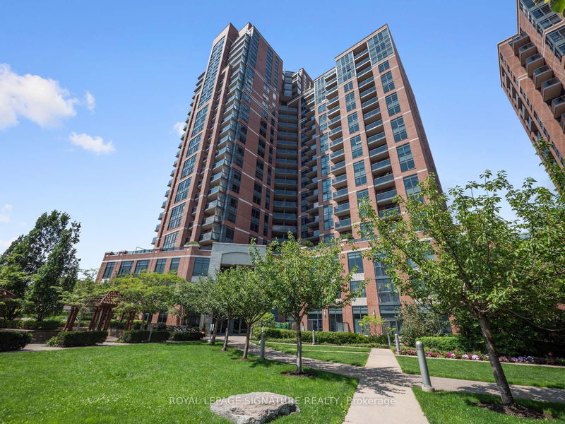 60 Heintzman St #842, Toronto, Ontario (MLS W9299111)