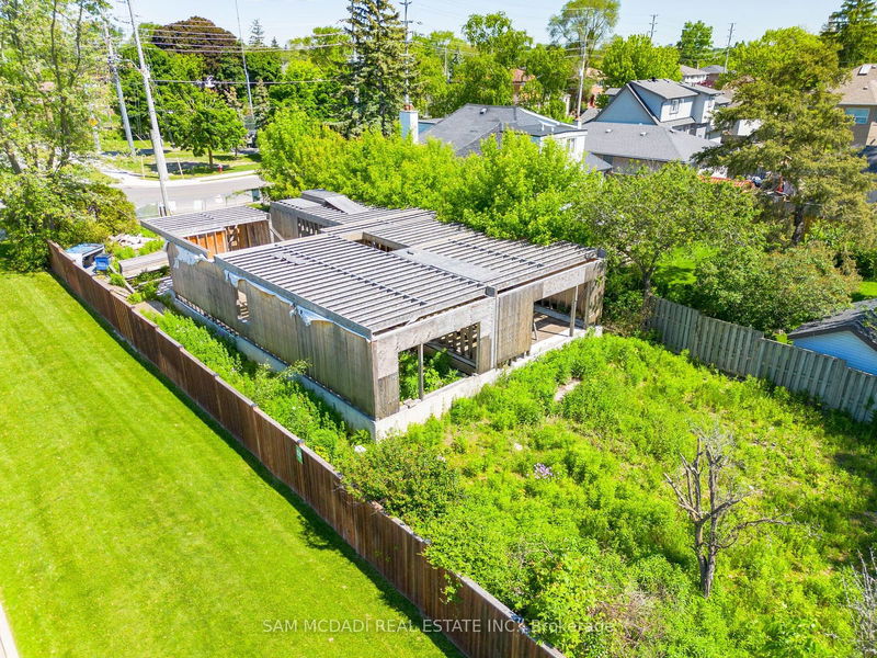 376A Revus Ave  Mississauga, L5G 1S1 | Image 3