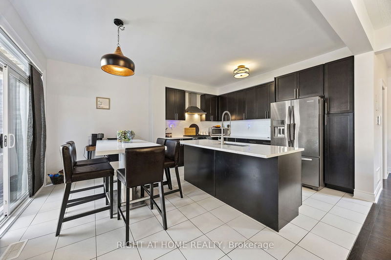 36 Elwin Rd  Brampton, L6X 0E4 | Image 6