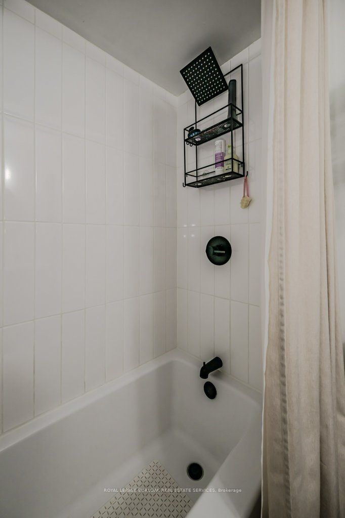  416 - 895 Maple Ave  Burlington, L7S 2H7 | Image 32