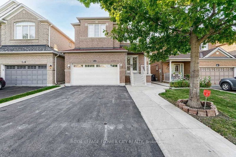 22 Sweet Clover Cres  Brampton, L6R 3A2 | Image 1