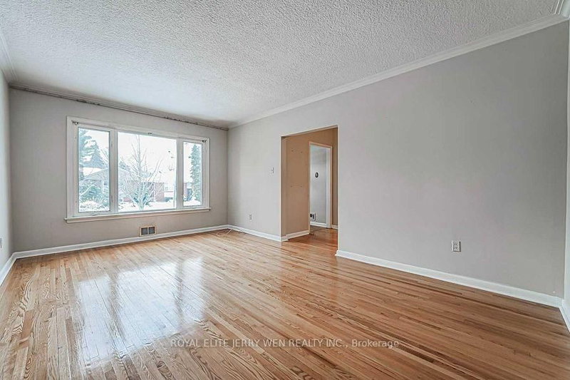 Upper - 12 North Heights Rd, Toronto, M9B 2T1 | Image 3