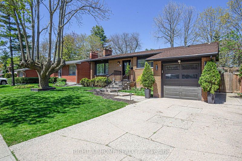 5247 Spruce Ave  Burlington, L7L 1N2 | Image 2