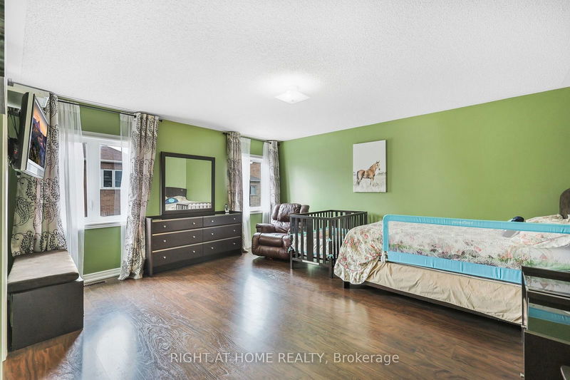 13 Lloyd Cres  Brampton, L7A 4J5 | Image 21