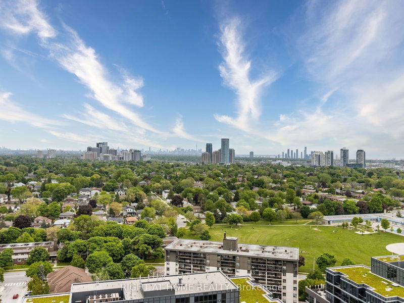 30 Gibbs Rd #2206, Toronto, Ontario (MLS W9299825)