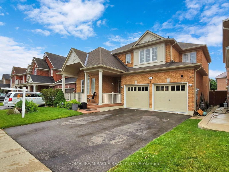 12 Bonavista Dr  Brampton, L6X 0N2 | Image 1