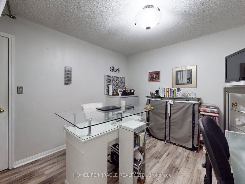 12 Bonavista Dr  Brampton, L6X 0N2 | Image 30