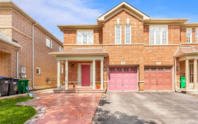 5 Tanglemere Cres  Brampton, L7A 1R7 | Image 1