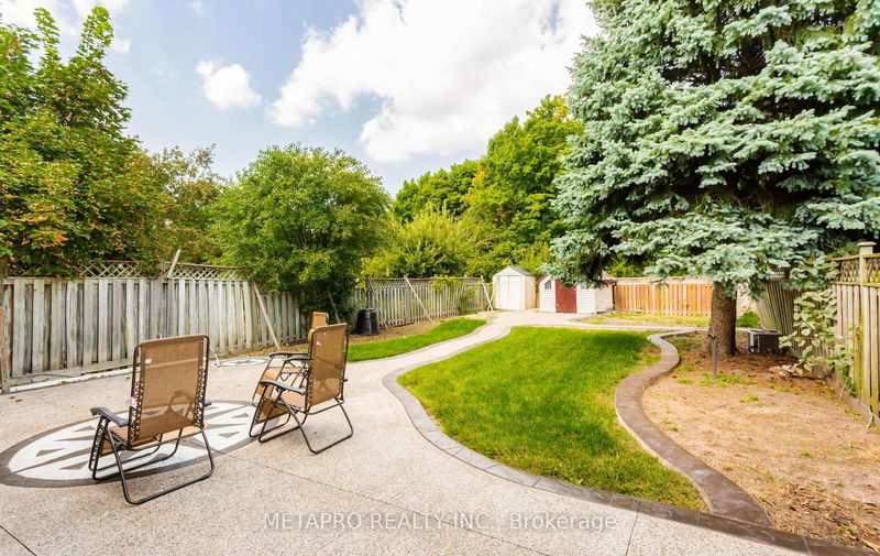 94 Montjoy Cres  Brampton, L6S 3E7 | Image 37