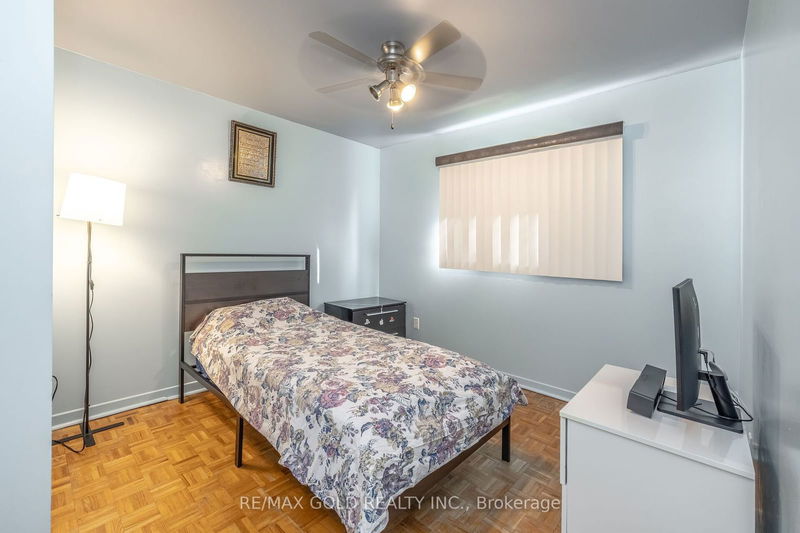 60 Chipwood Cres  Brampton, L6V 2E5 | Image 20