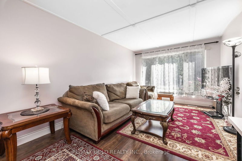 60 Chipwood Cres  Brampton, L6V 2E5 | Image 5