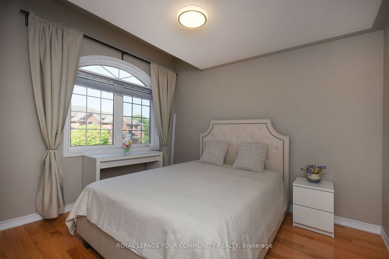 277 Creek Path Ave  Oakville, L6L 6T8 | Image 24