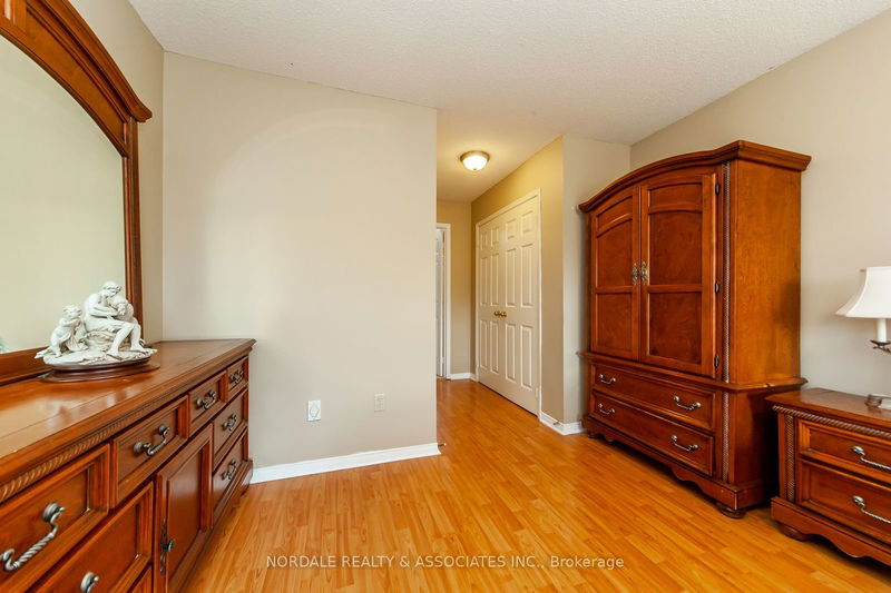 4485 Weymouth Commons Cres  Mississauga, L5R 1P5 | Image 21