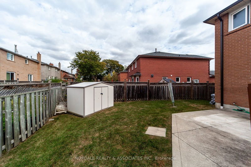 4485 Weymouth Commons Cres  Mississauga, L5R 1P5 | Image 39