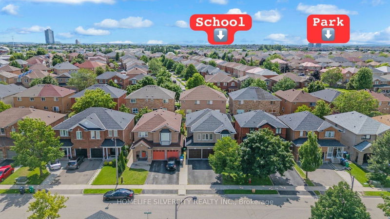 12 Hackmore Gate  Brampton, L7A 1R6 | Image 4