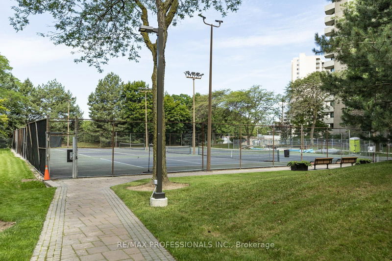  G5 - 296 Mill Rd  Toronto, M9C 4X8 | Image 32