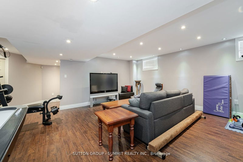 1065 Halliday Ave  Mississauga, L5E 1P8 | Image 30