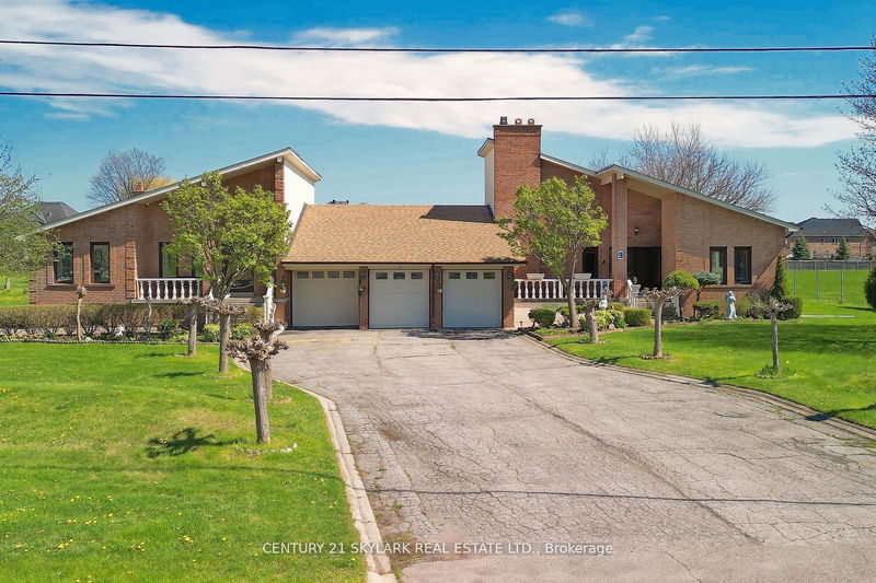 9 Princess Andrea Crt  Brampton, L6P 0G2 | Image 1