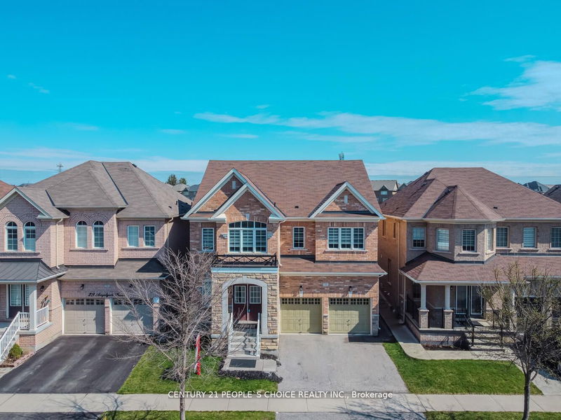 31 Angelgate Rd  Brampton, L6Y 0X9 | Image 2