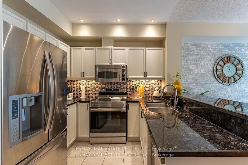  13 - 3071 Treadwells Dr  Mississauga, L4X 0A1 | Image 20