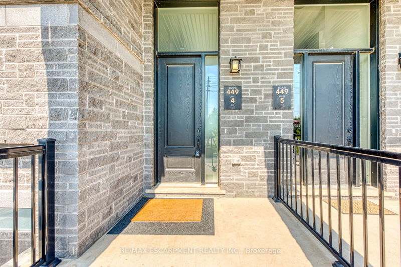 1488 Yellow Rose Circ  Oakville, L6M 5L3 | Image 3