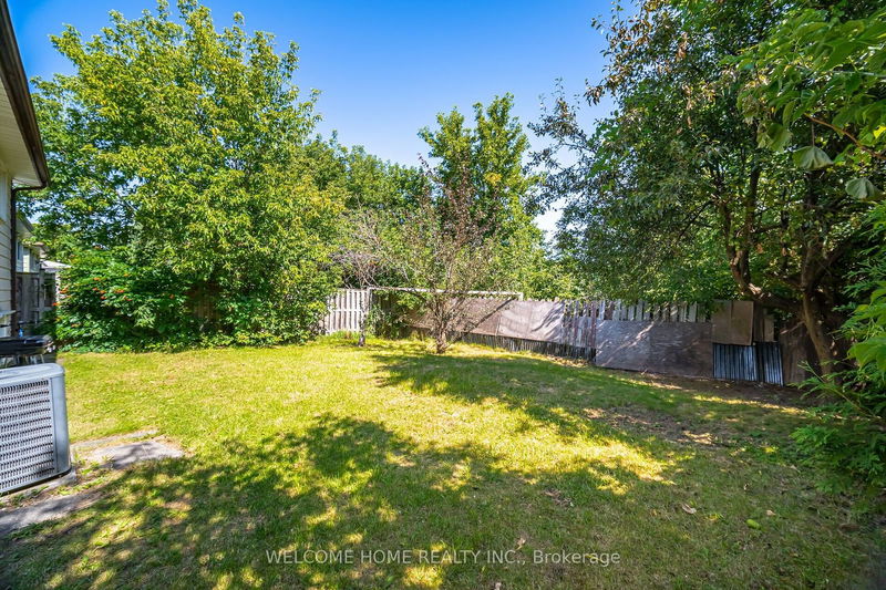 3361 Monica Dr  Mississauga, L4T 3E6 | Image 21