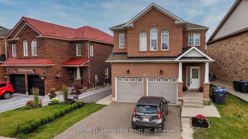 4289 Guildwood Way  Mississauga, L5R 0A7 | Image 1