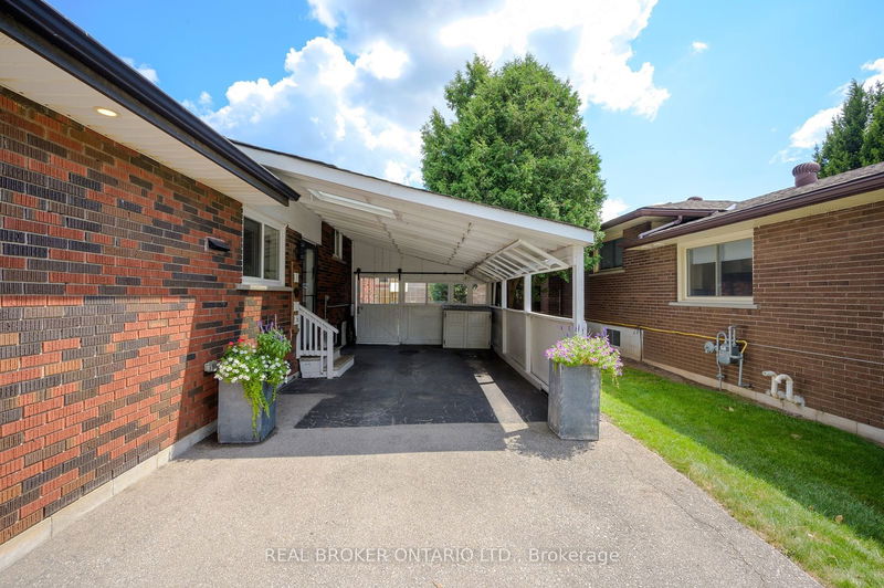 905 Cloverleaf Dr  Burlington, L7T 3Y8 | Image 28