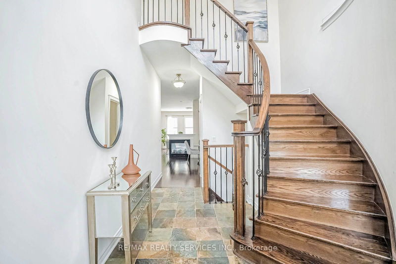 3102 Gladeside Ave  Oakville, L6M 0P8 | Image 3