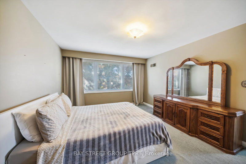 129 Brookhaven Dr  Toronto, M6M 4P1 | Image 20