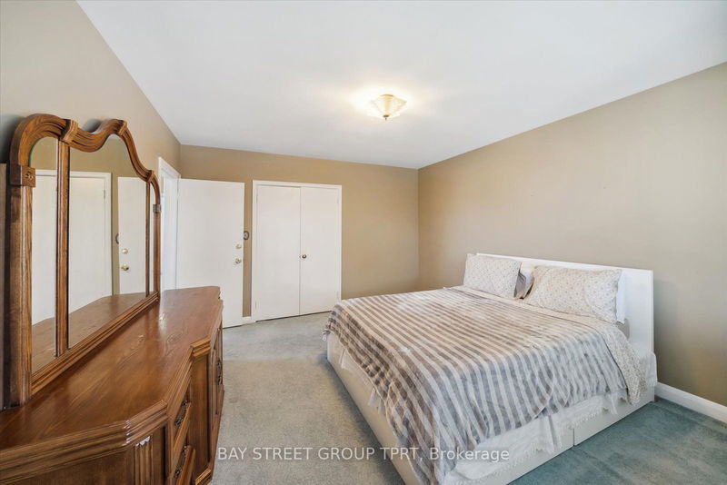 129 Brookhaven Dr  Toronto, M6M 4P1 | Image 21