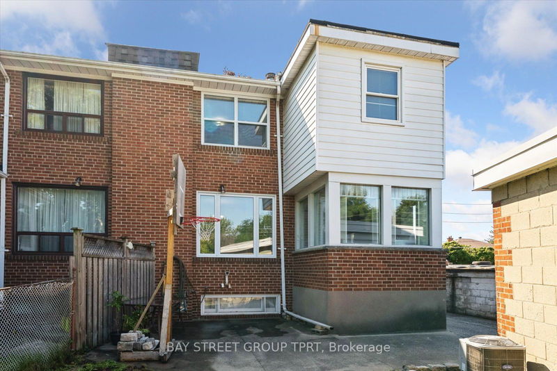 129 Brookhaven Dr  Toronto, M6M 4P1 | Image 36