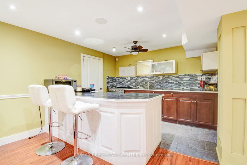 2518 Stillmeadow Rd  Mississauga, L5B 1X7 | Image 25