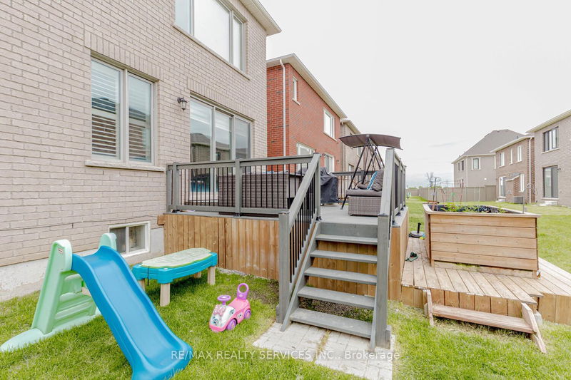 971 Cherry Crt  Milton, L9E 1P6 | Image 40