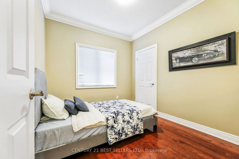 2385 Eighth Line N Oakville, L6H 7L7 | Image 18