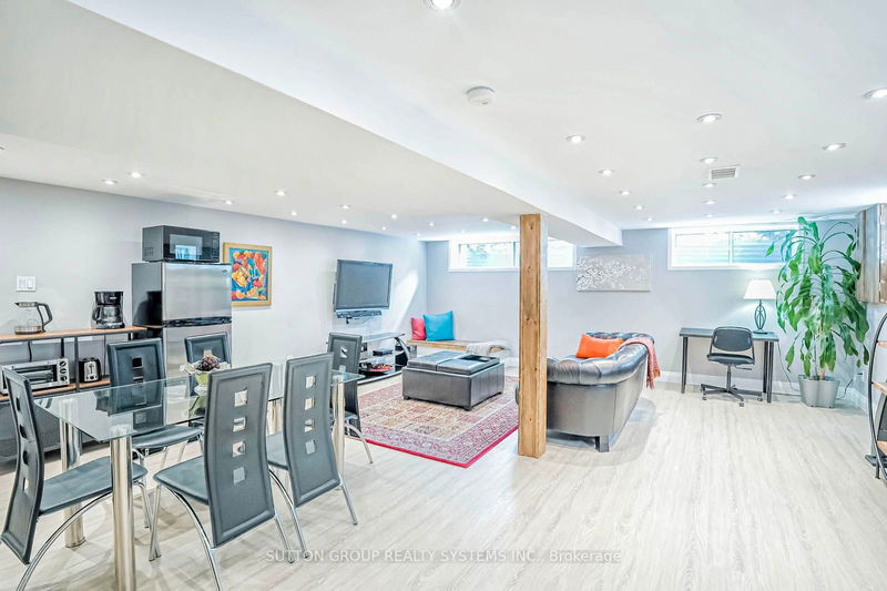 366 Renforth Dr  Toronto, M9C 2L9 | Image 23