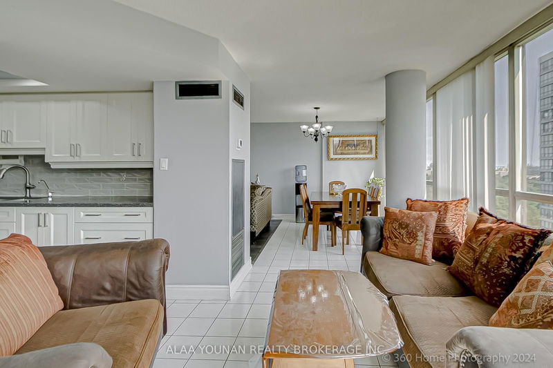  1206 - 1 Rowntree Rd  Toronto, M9V 5G7 | Image 12